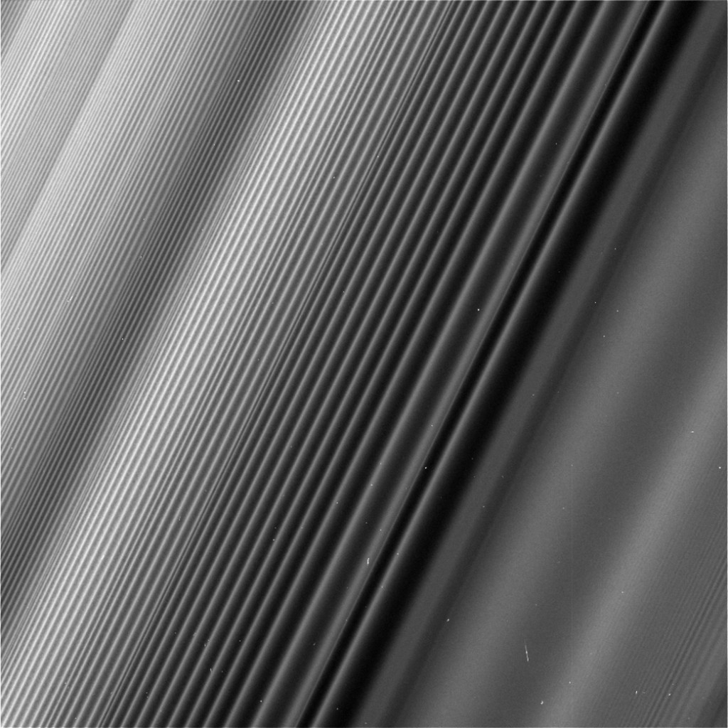 Bangos Saturno B žiede. ©NASA/JPL-Caltech/Space Science Institute